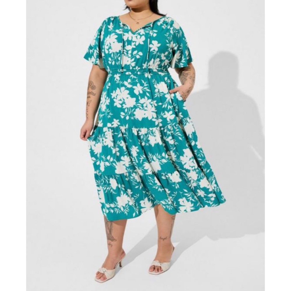 🆕Tea Length Studio Crepe De Chine Floral Tiered Dress 1 1X 14 16 NWT Torrid New
